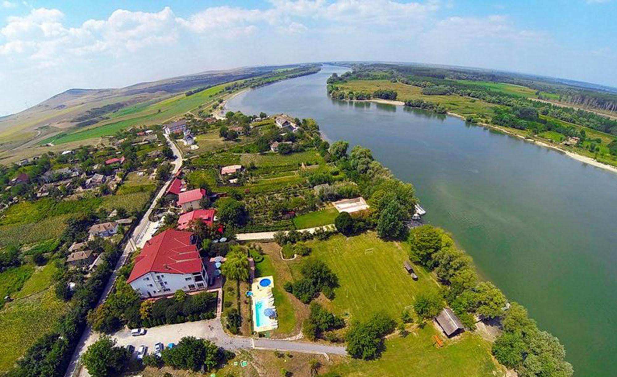 Hotel Wels Băltenii de Sus Esterno foto